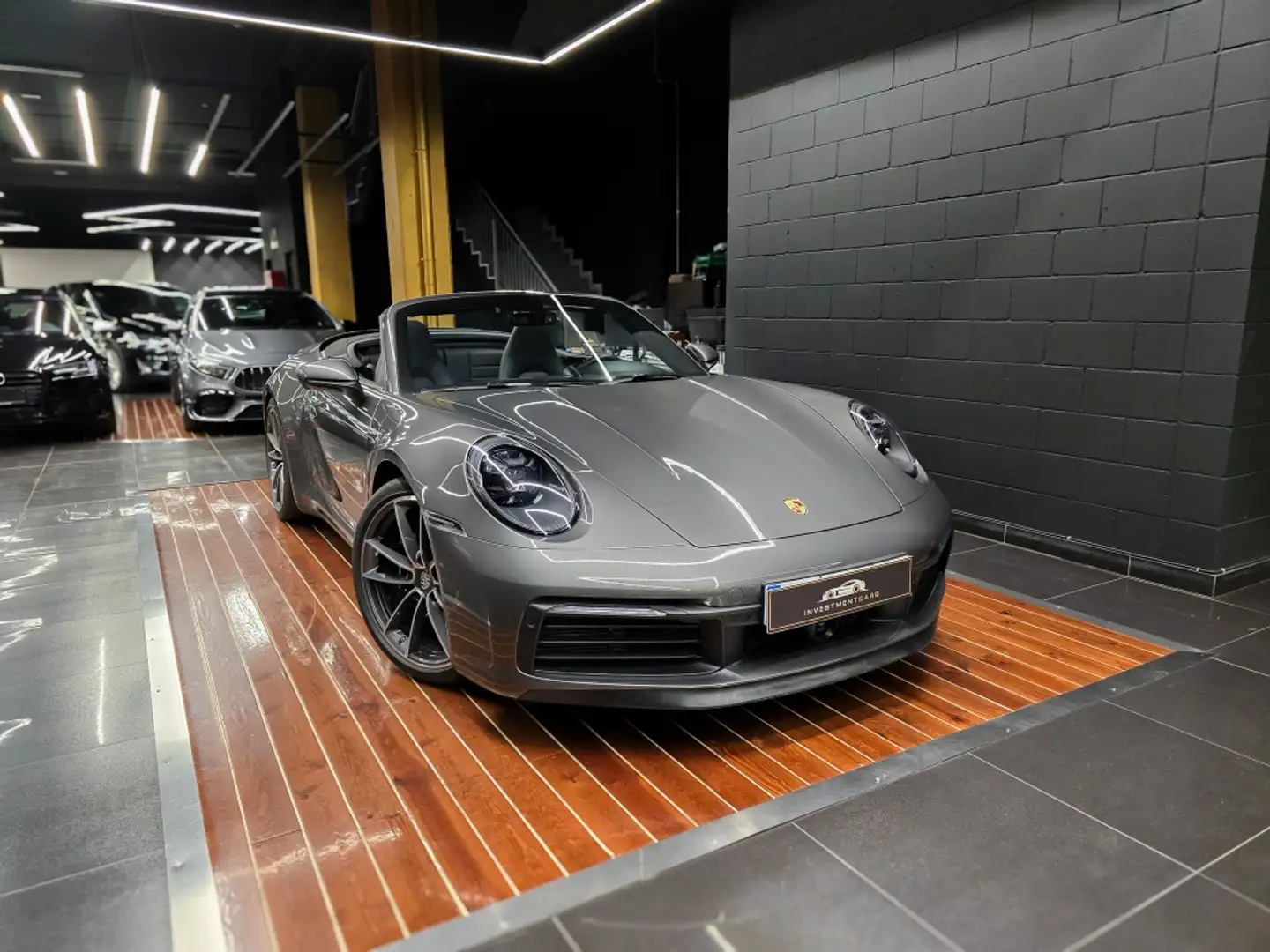 Porsche 992 Carrera 4S Cabriolet PDK Gris - 1