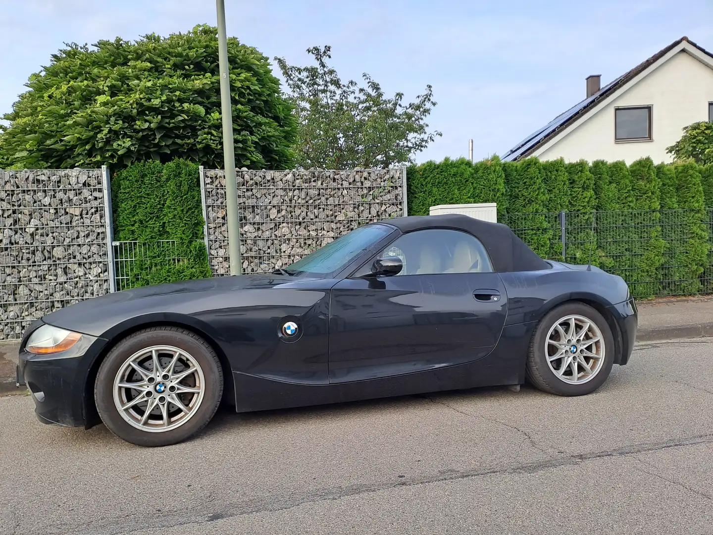 BMW Z4 Z4 roadster 2.2i Schwarz - 1