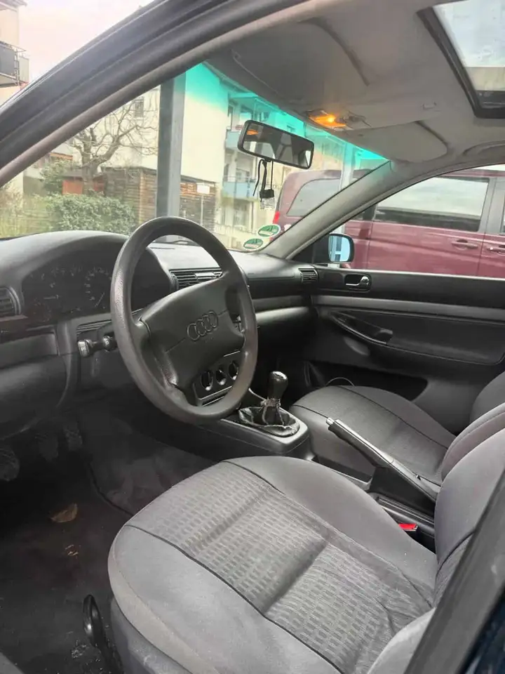 Audi A4 1.6, foto 3