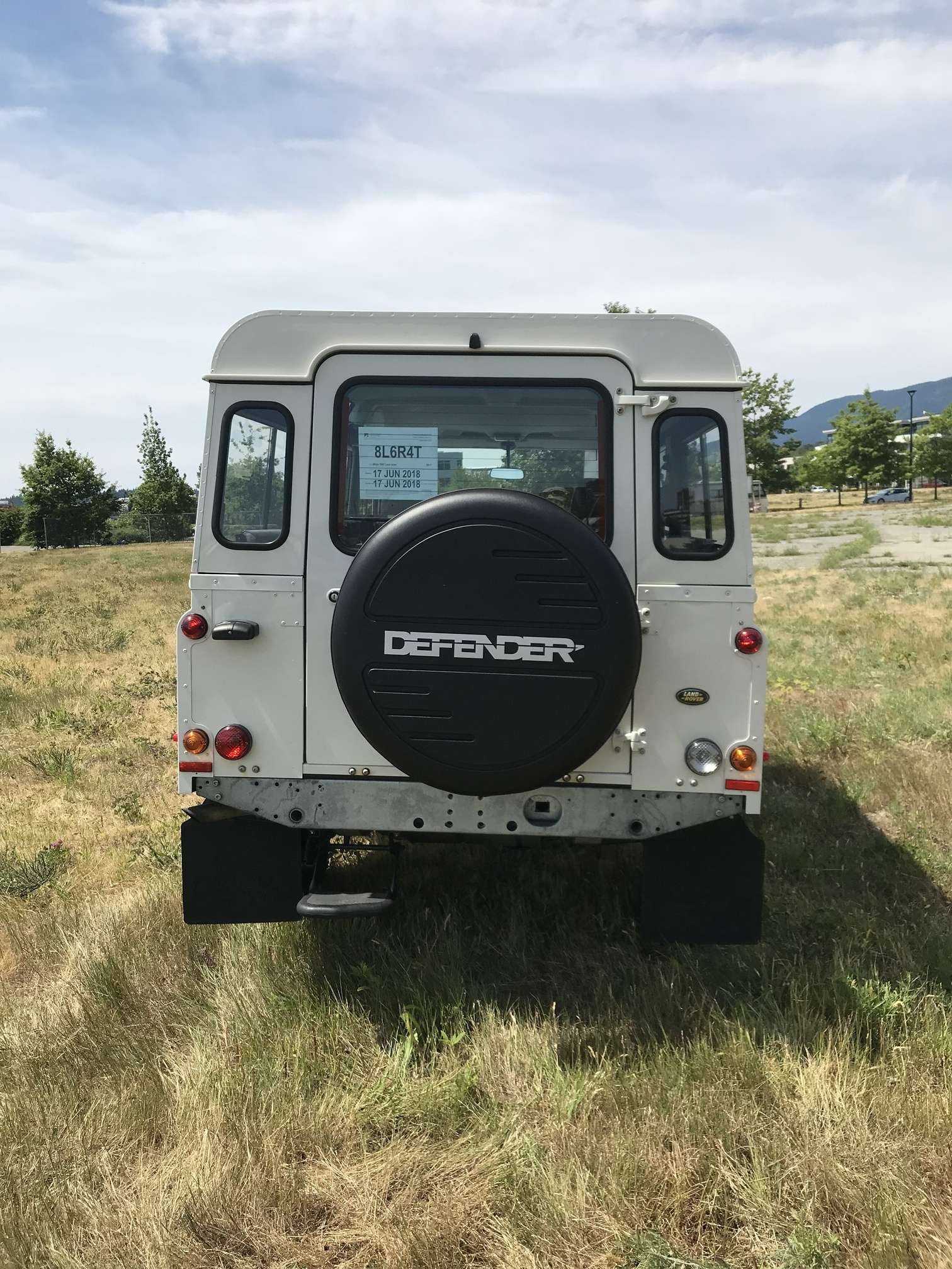 2006 Land Rover Defender alt 4