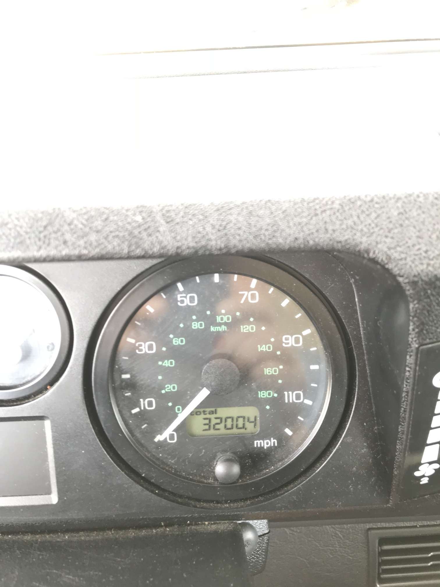2006 Land Rover Defender thumb 7