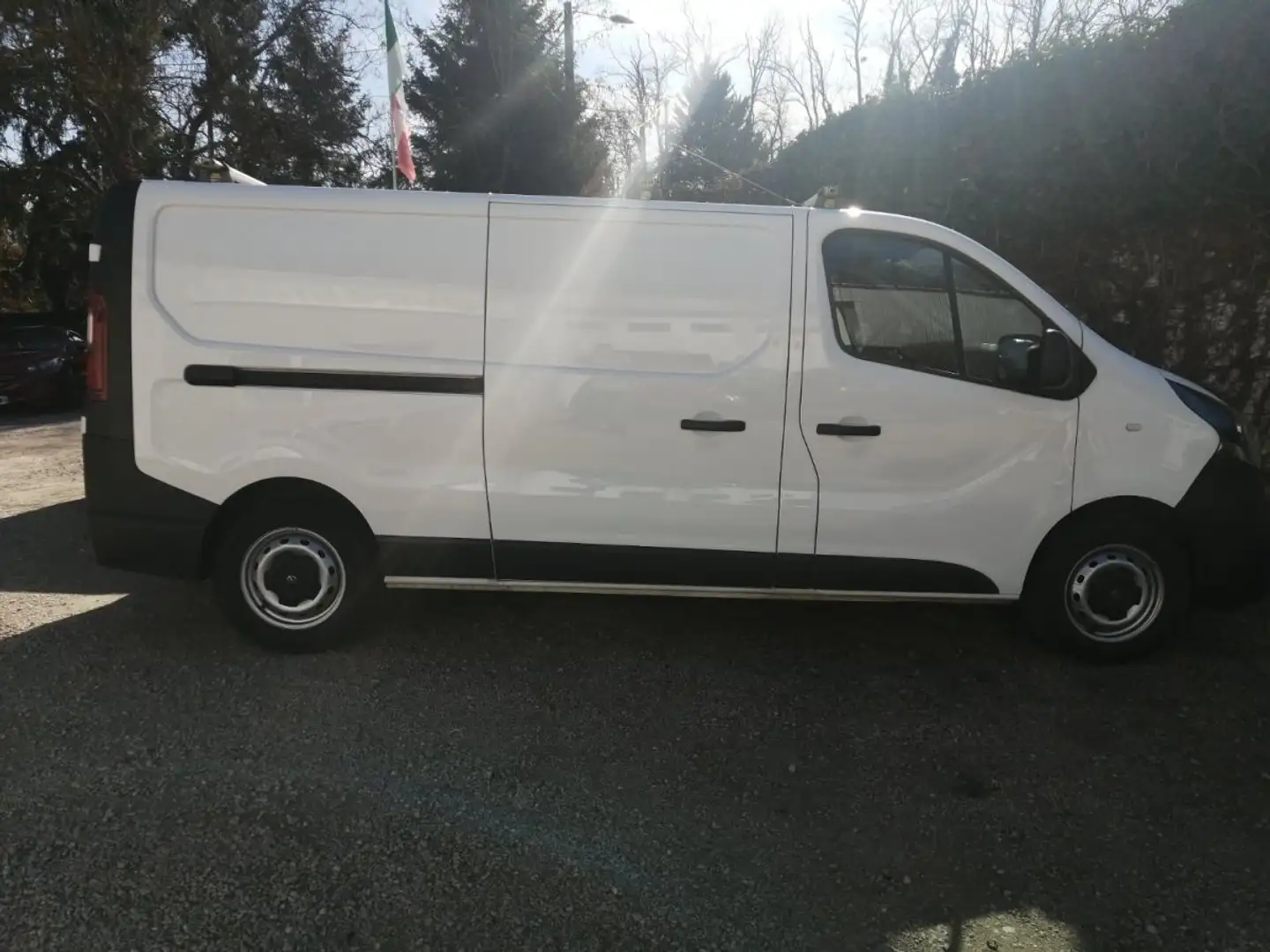 Opel Vivaro FOURGON L2H1 1.6 CDTI BI TURBO 125CV PACK CLIM Weiß - 1