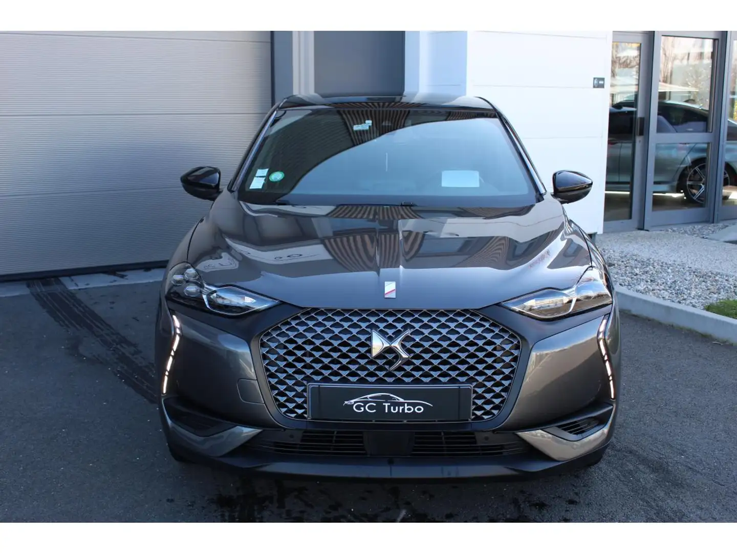 DS Automobiles DS 3 E-Tense - 136  Performance Line+ Gris - 2