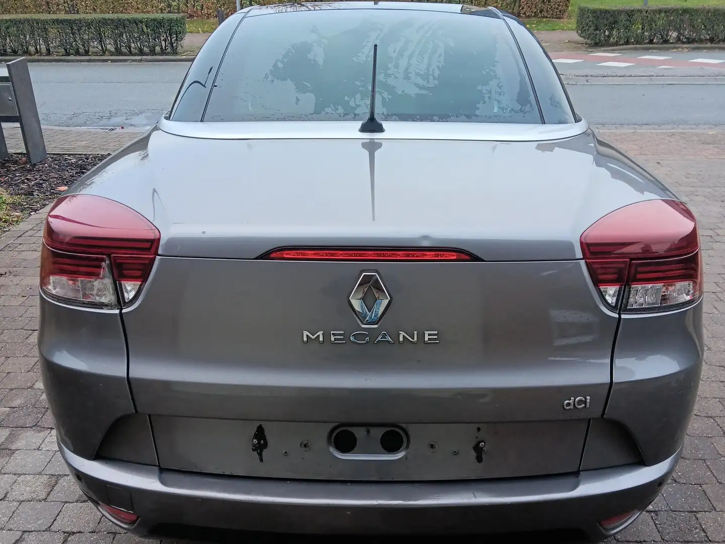 Renault Megane Megane dCi 130 FAP Coupe-Cabriolet Dynamique Grijs - 2
