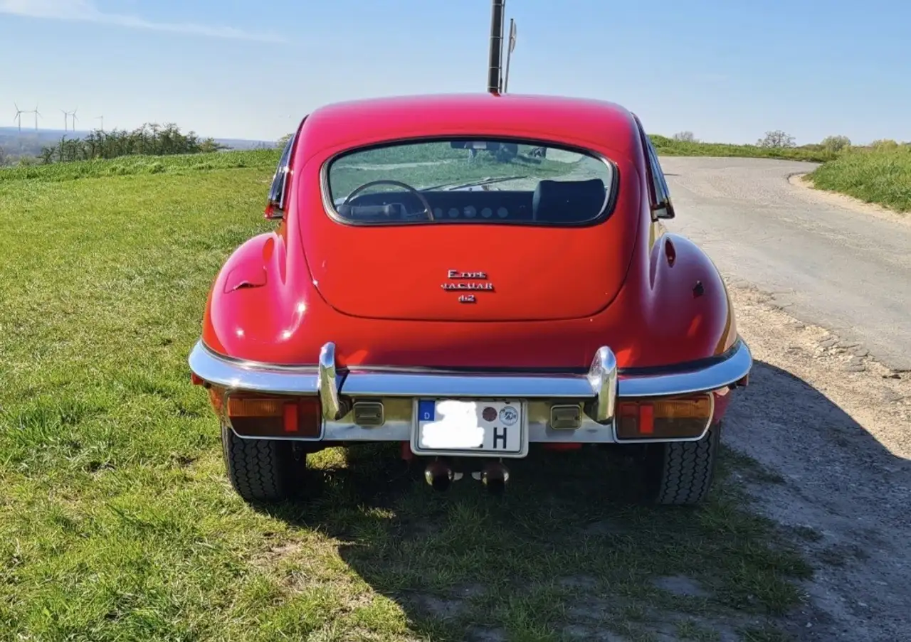 Jaguar E-Type sehr gepflegter 6-Zylinder mit Chromspeichen, foto 5