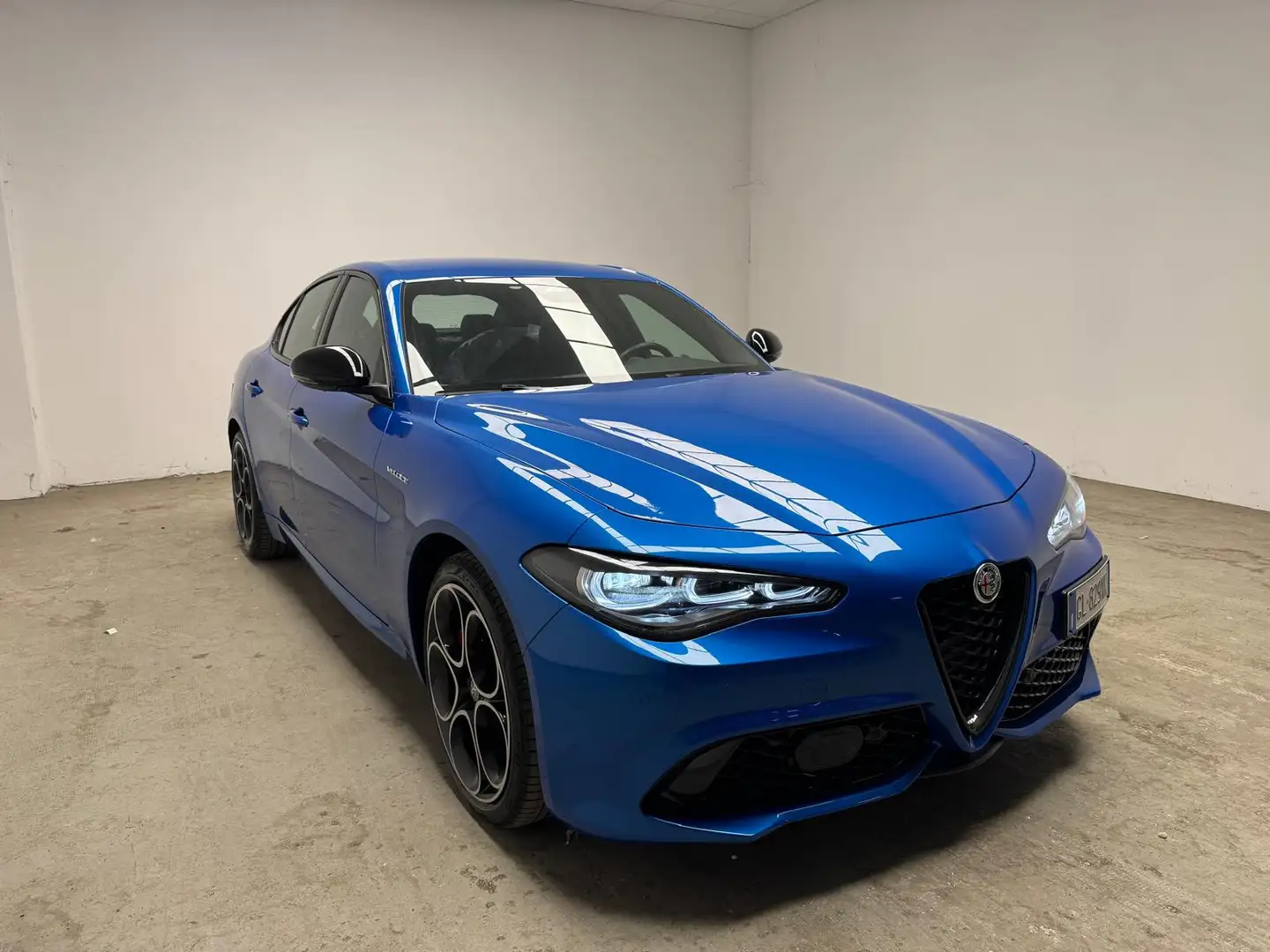 Alfa Romeo Giulia 2.2 Turbo Veloce Bleu - 1