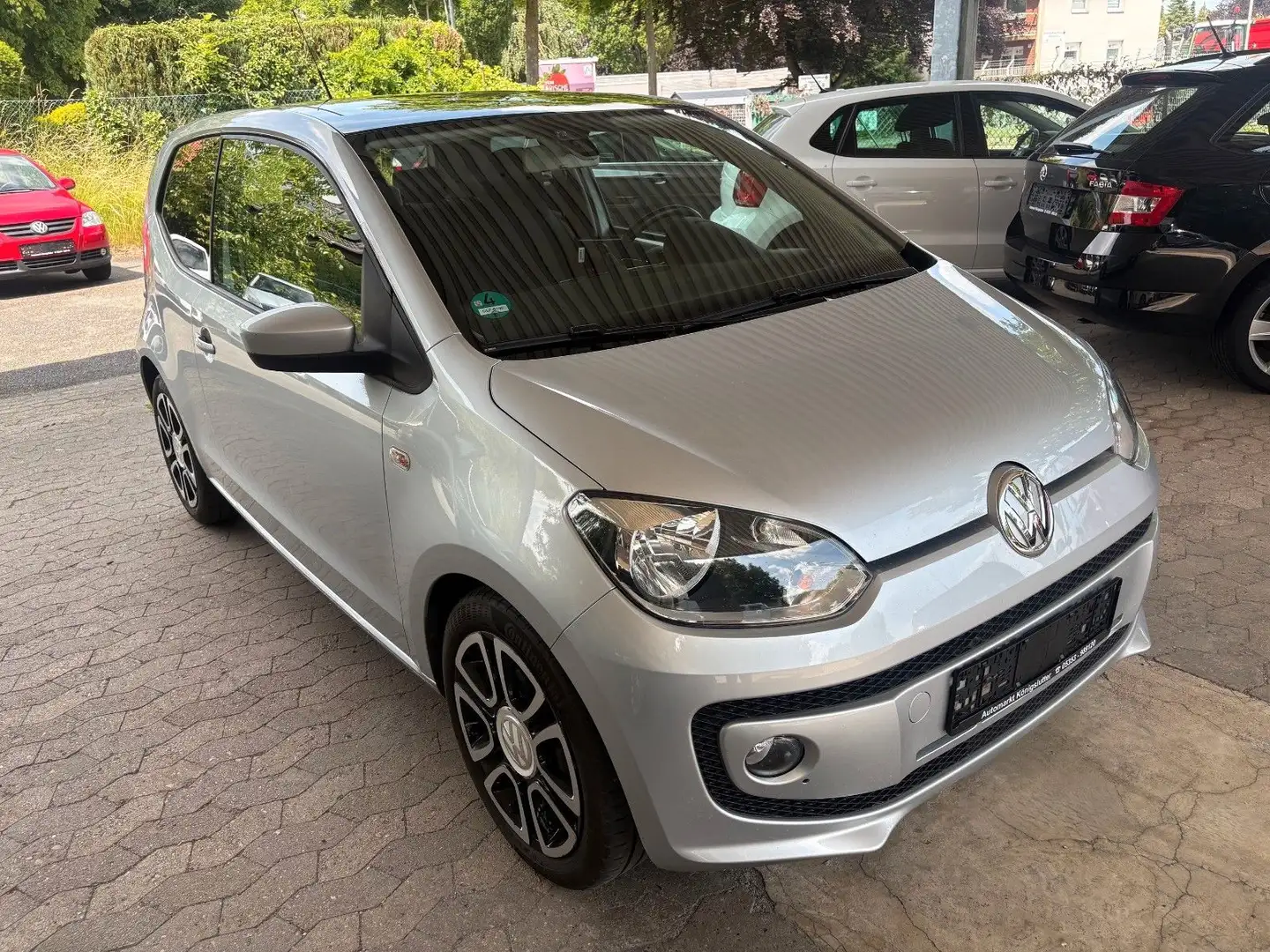Volkswagen up! high up! Gümüş rengi - 1