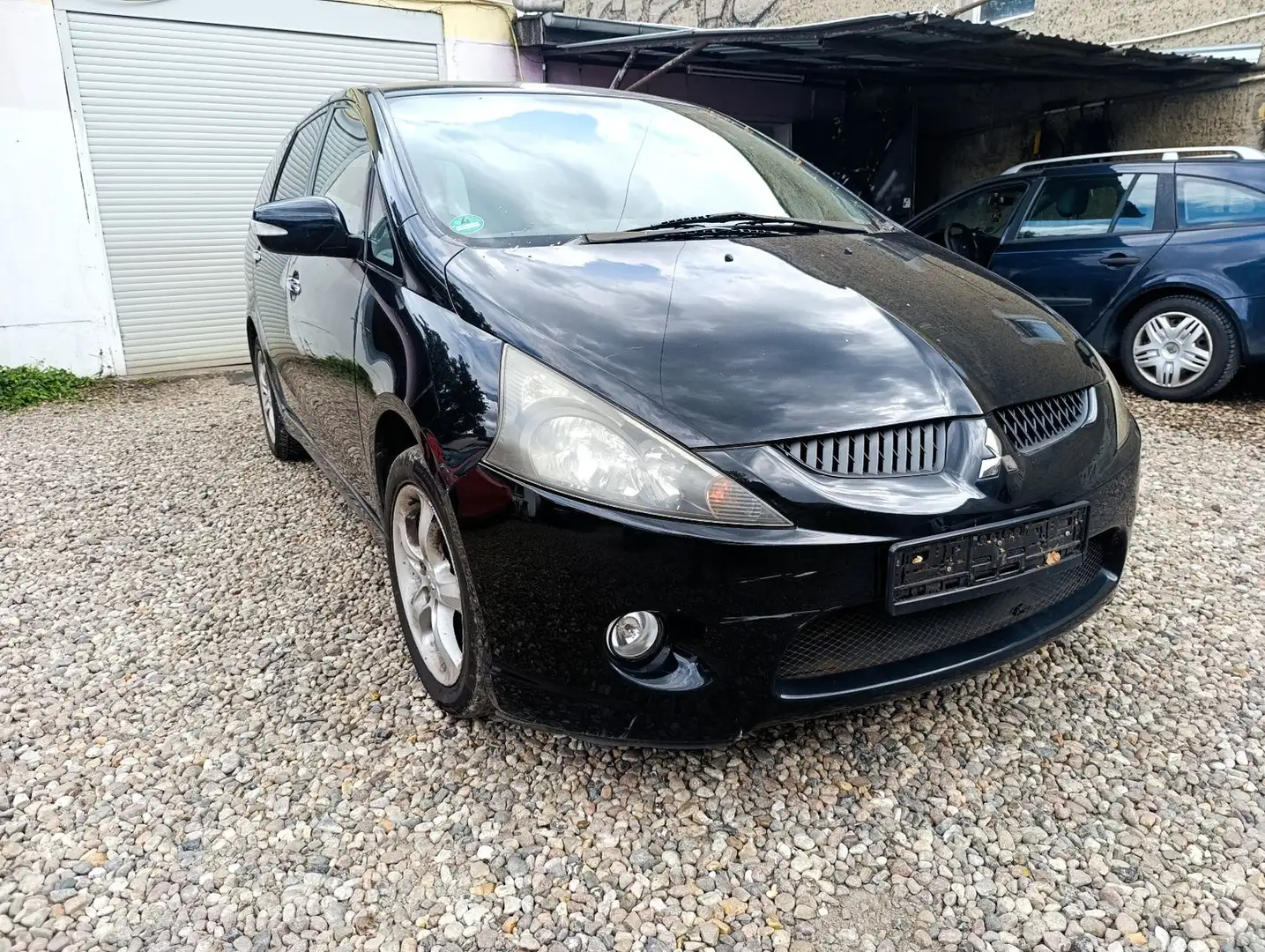 Mitsubishi Grandis 2.4 Intense-KLIMA-6 SITZER Černá - 2