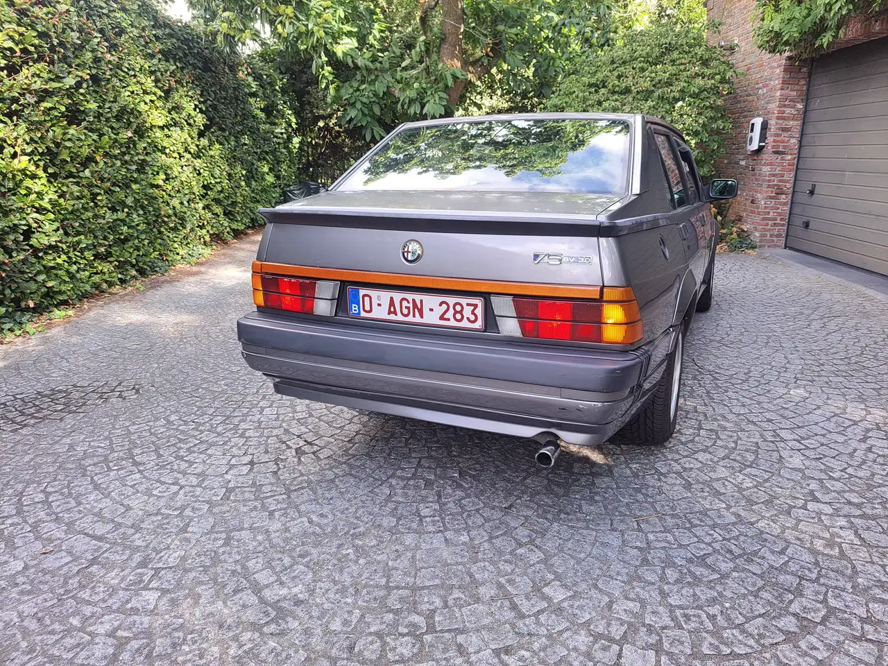 Alfa Romeo 75 V6 3.0 America, foto 5