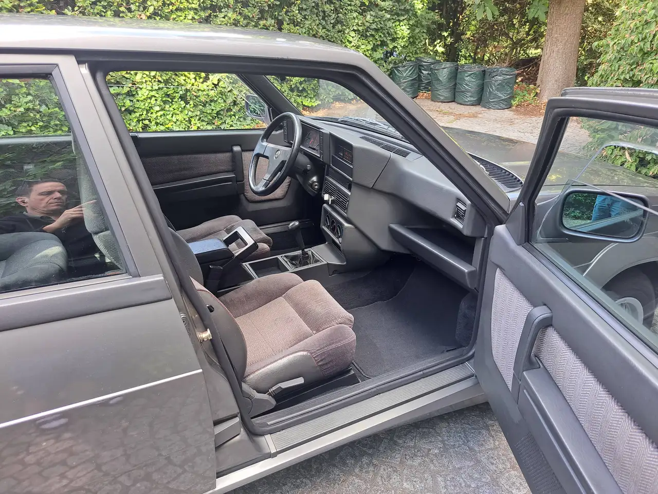 Alfa Romeo 75 V6 3.0 America, foto 7