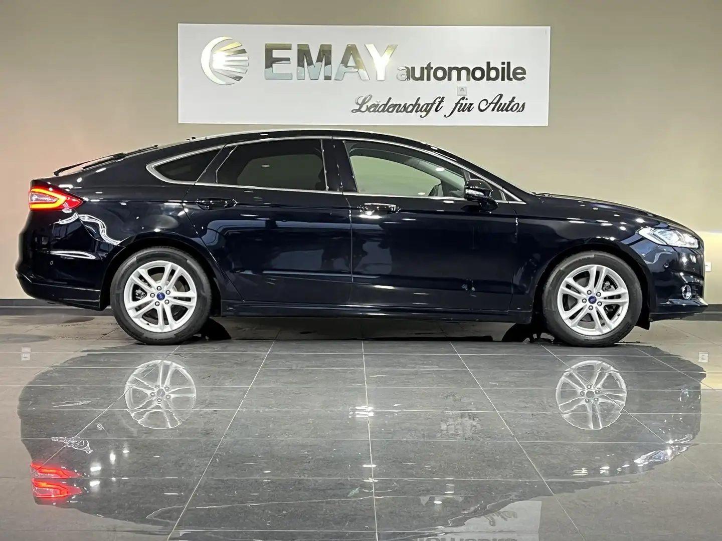 Ford Mondeo 1.5 EcoBoost Titanium Automatik Schwarz - 2