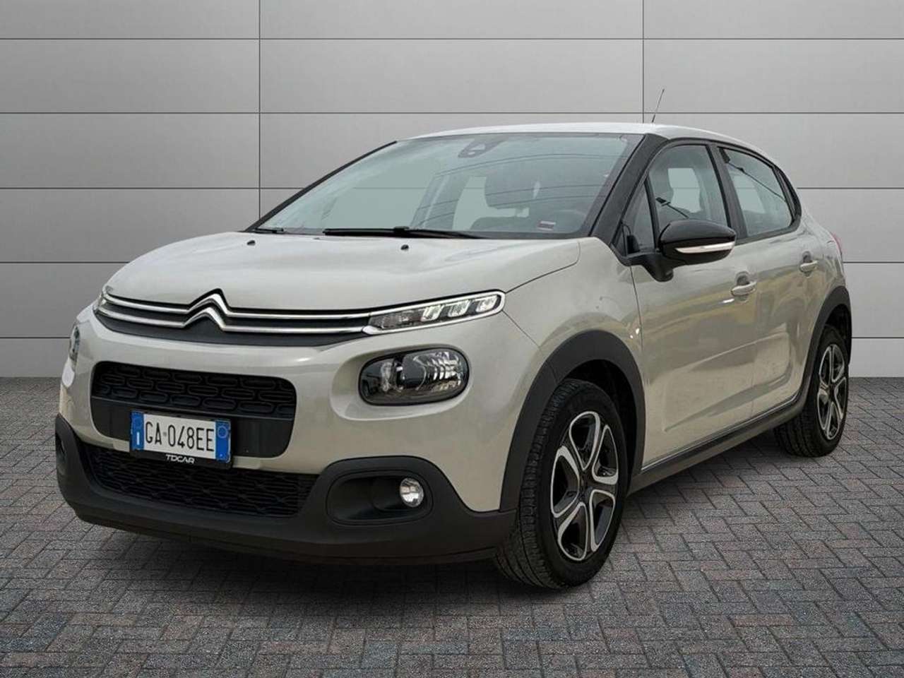 Citroen C3 1.2 puretech Shine s&s 83cv neopatentati my18