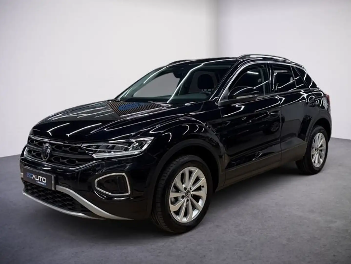 Volkswagen T-Roc Más 1.5 TSI 110 kW Negro - 1
