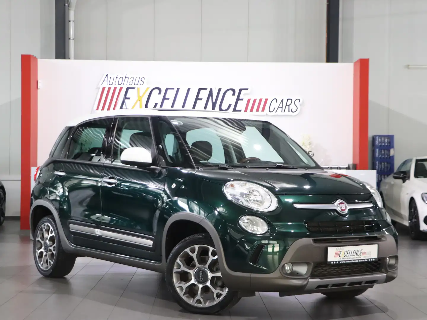 Fiat 500L 1.3 JTD TREKKING AUTOMATIK / PANORAMA / Vert - 1