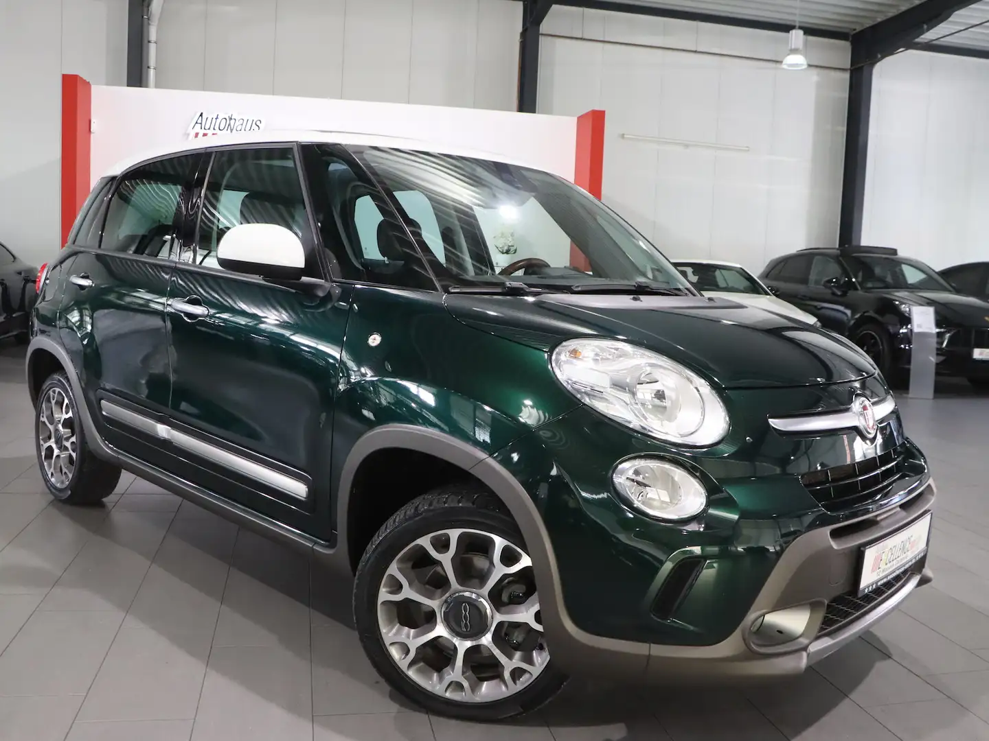 Fiat 500L 1.3 JTD TREKKING AUTOMATIK / PANORAMA / Vert - 2