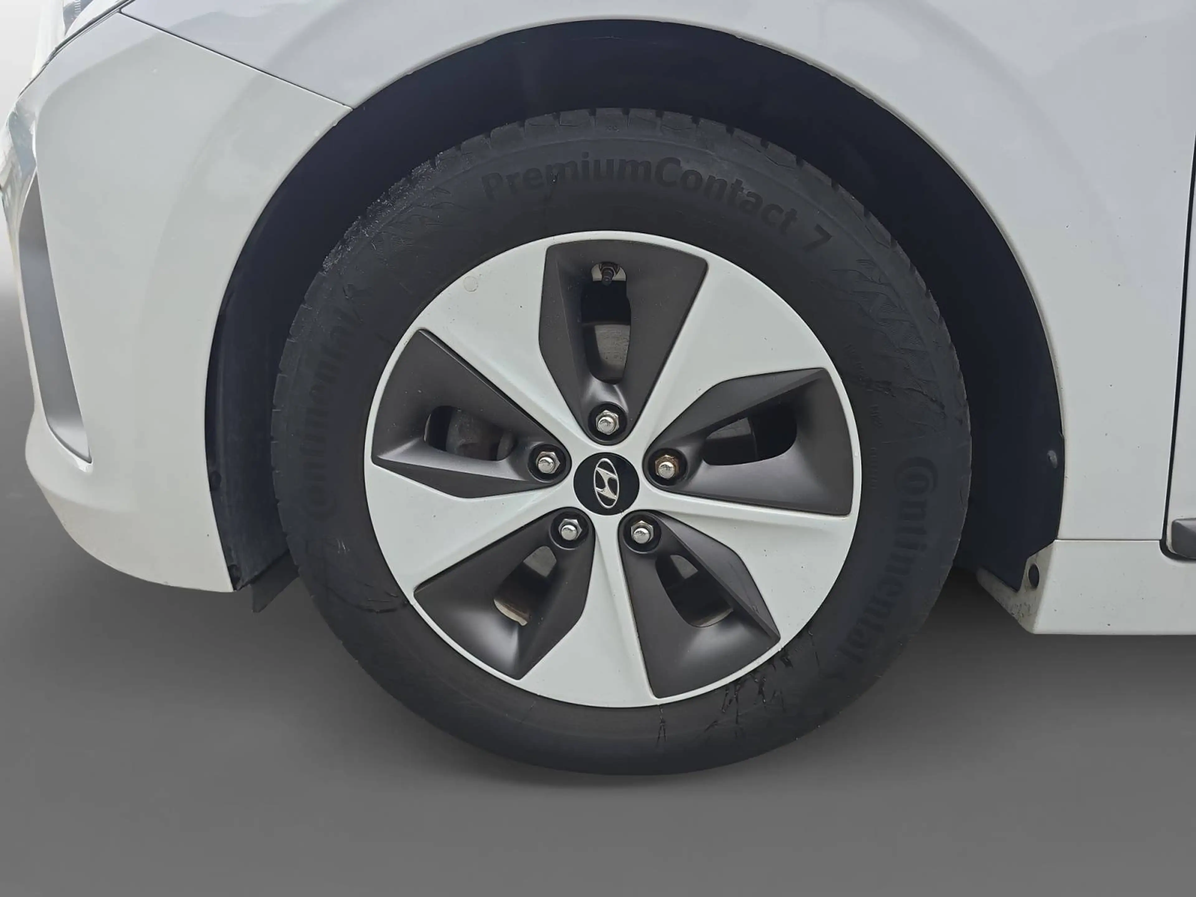 Hyundai IONIQ Trend Elektro — photo 9