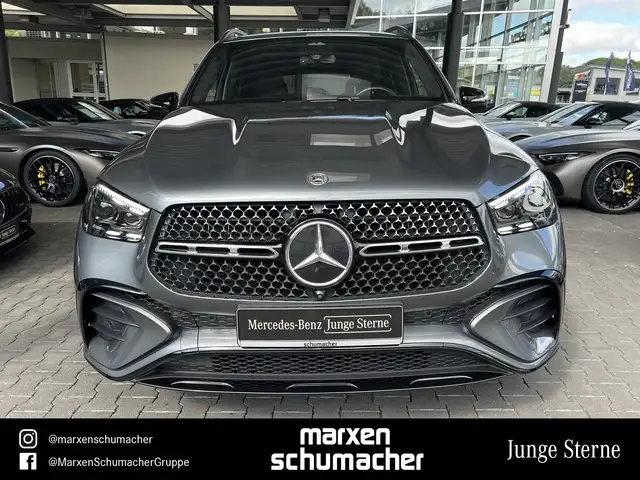Mercedes-Benz Gle view 2