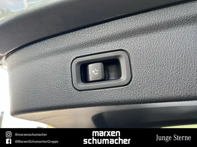 Mercedes-Benz Gle view 15