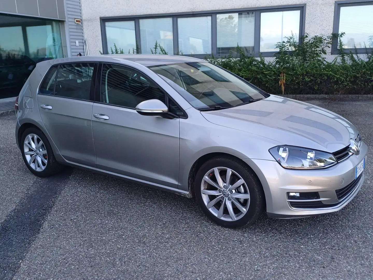 Volkswagen Golf Golf VII 2013 5p 1.6 tdi Executive 110cv dsg Grigio - 2