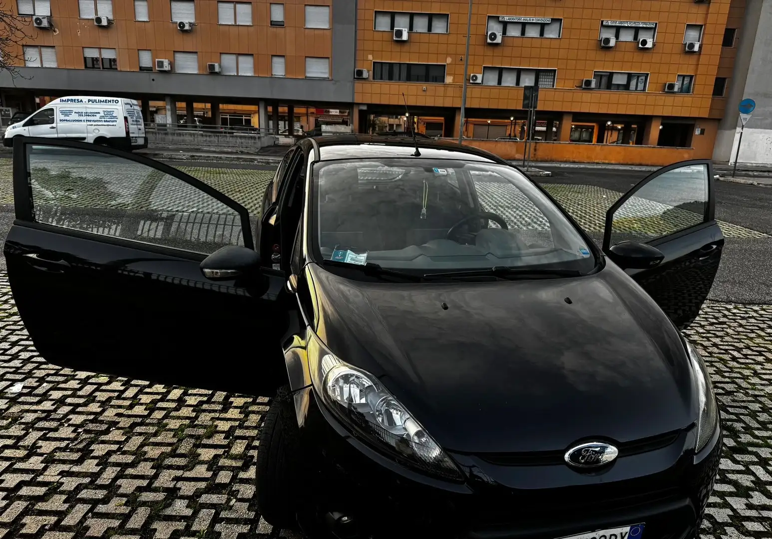 Ford Fiesta 3p 1.2 16v + 82cv - 2