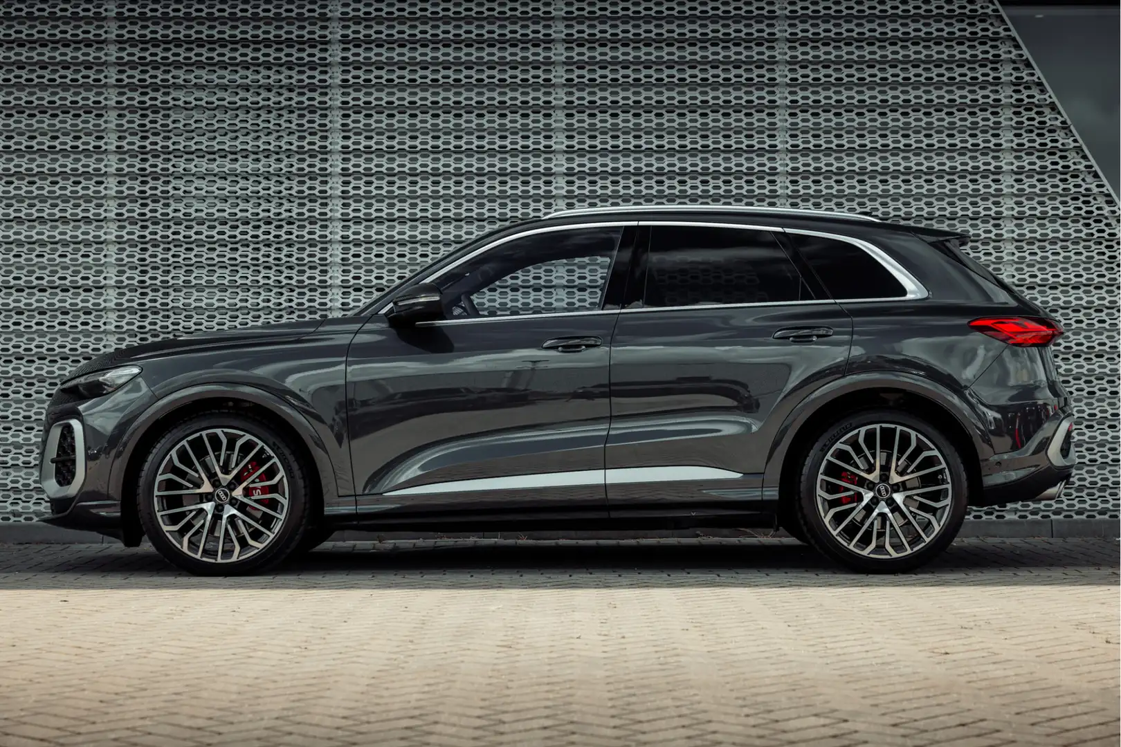 Audi SQ5 3.0 TFSI V6 367pk s-tronic quattro | Luchtvering | Grijs - 2