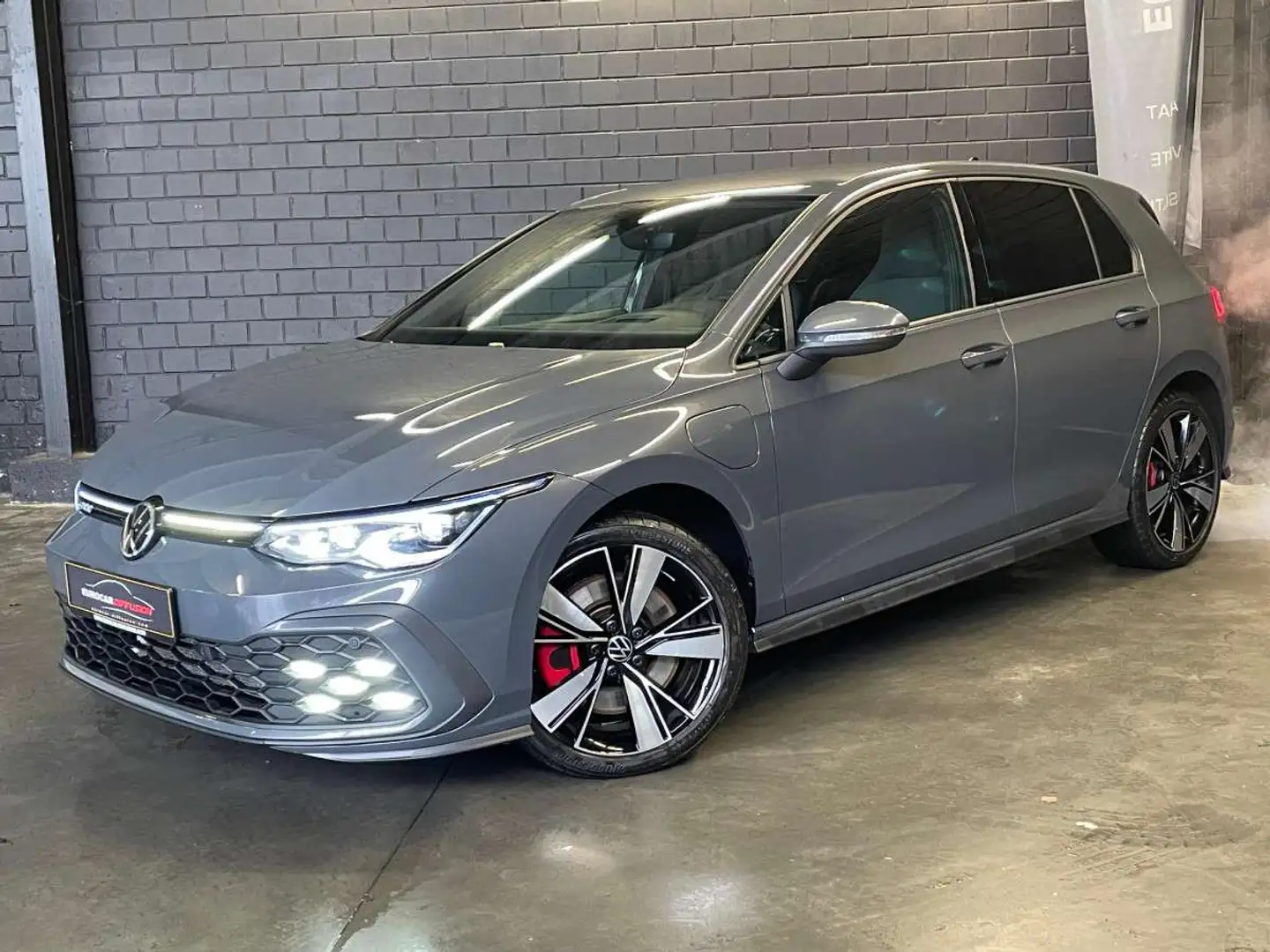 Volkswagen Golf GTE 1.4 TSI eHYBRID 245CV DSG6 ** Attelage * Gris - 1