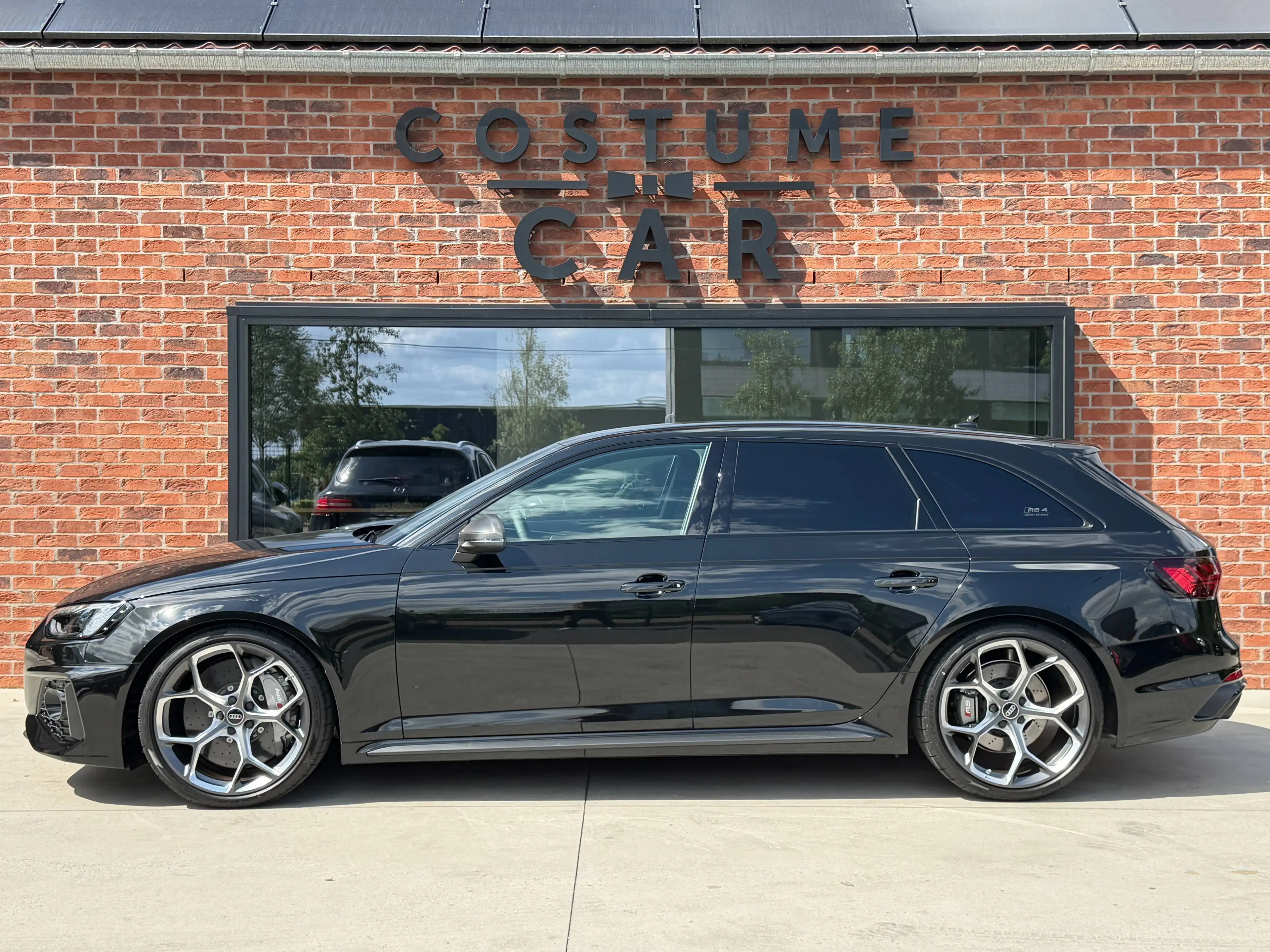 Audi RS4 RS4 Avant 2.9 V6 TFSI Quattro 25 Years Edition Tiptronic — photo 2