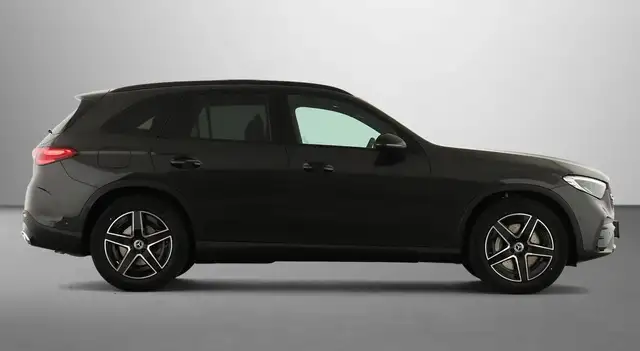 Mercedes-Benz GLC view 7