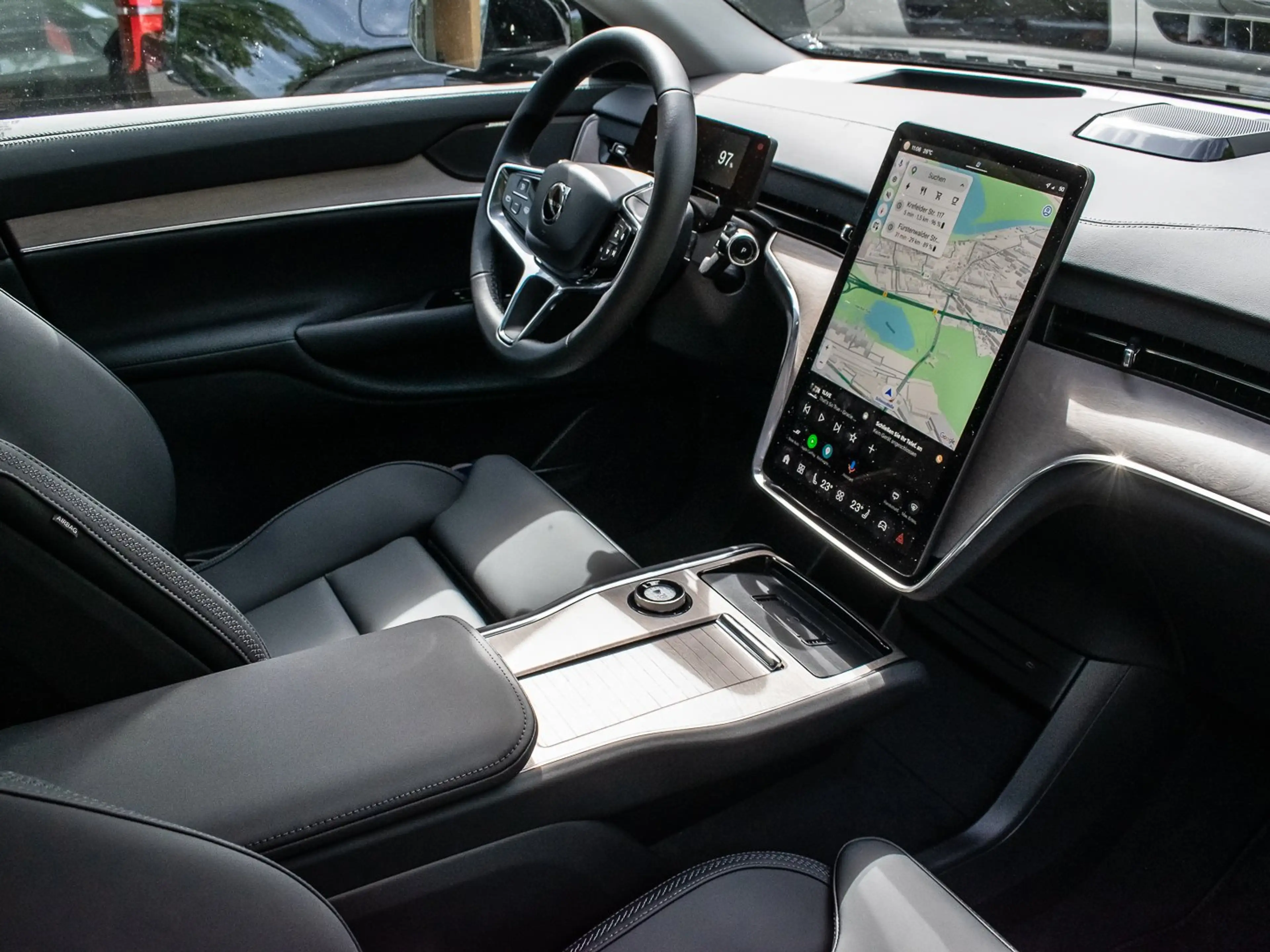 Volvo EX90 Twin Motor Performance Elektrisch Plus AHK — photo 8