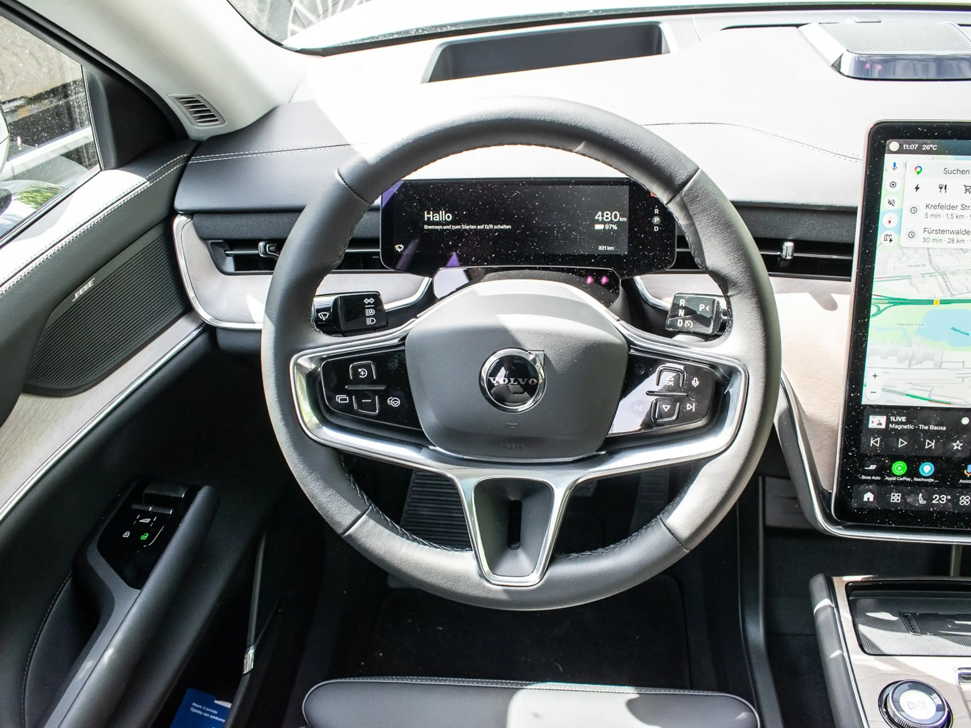 Volvo EX90 Twin Motor Performance Elektrisch Plus AHK — photo 11