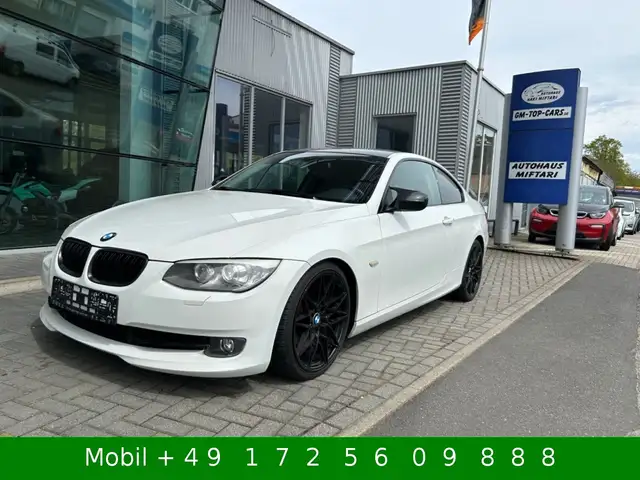 BMW 3 Series view 13