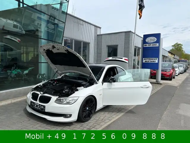 BMW 3 Series view 9