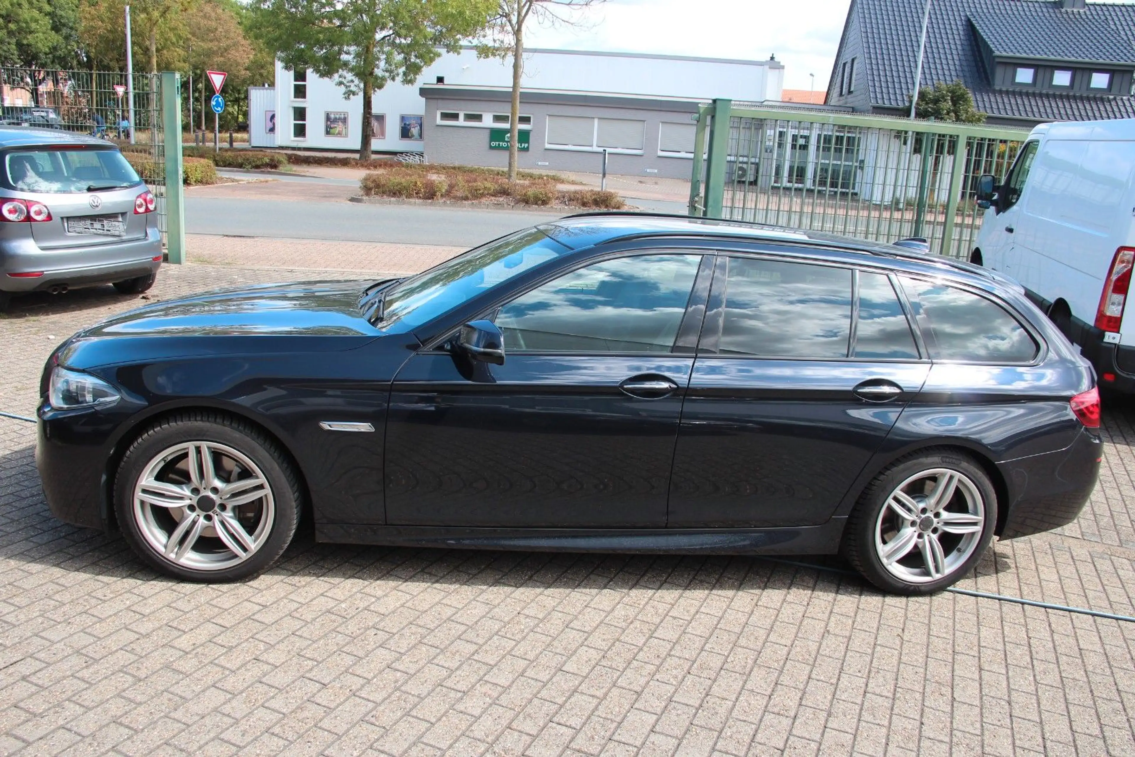 BMW 535 d xDrive M Paket, 4xKlima, Stndhz,Sitzbelüft — photo 3