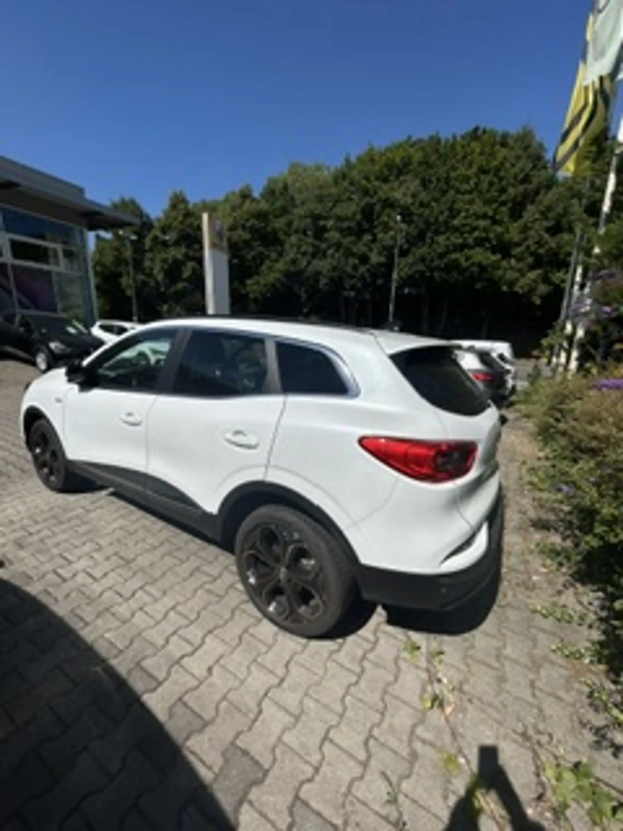 Renault Kadjar Black Edition TCe160 AUTOMATIK — photo 4