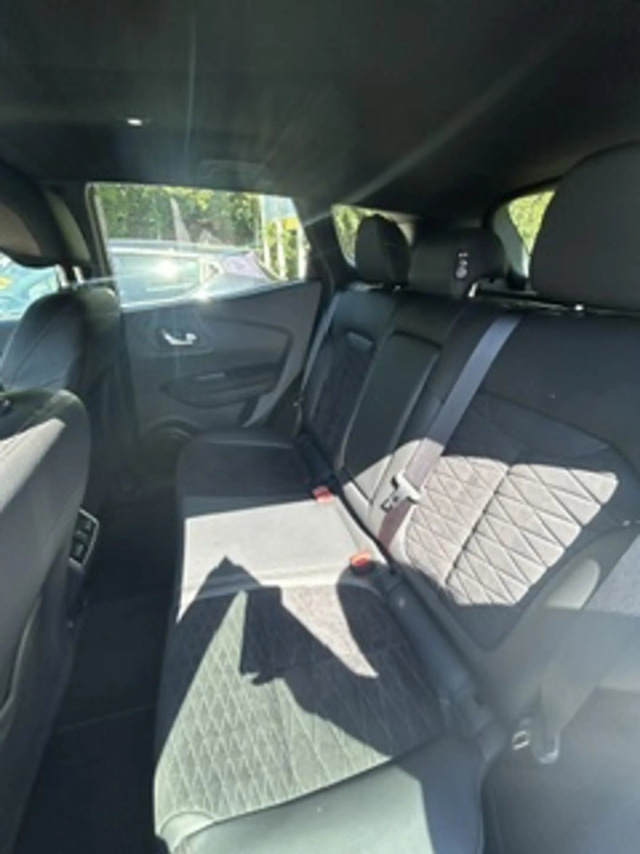 Renault Kadjar Black Edition TCe160 AUTOMATIK — photo 10