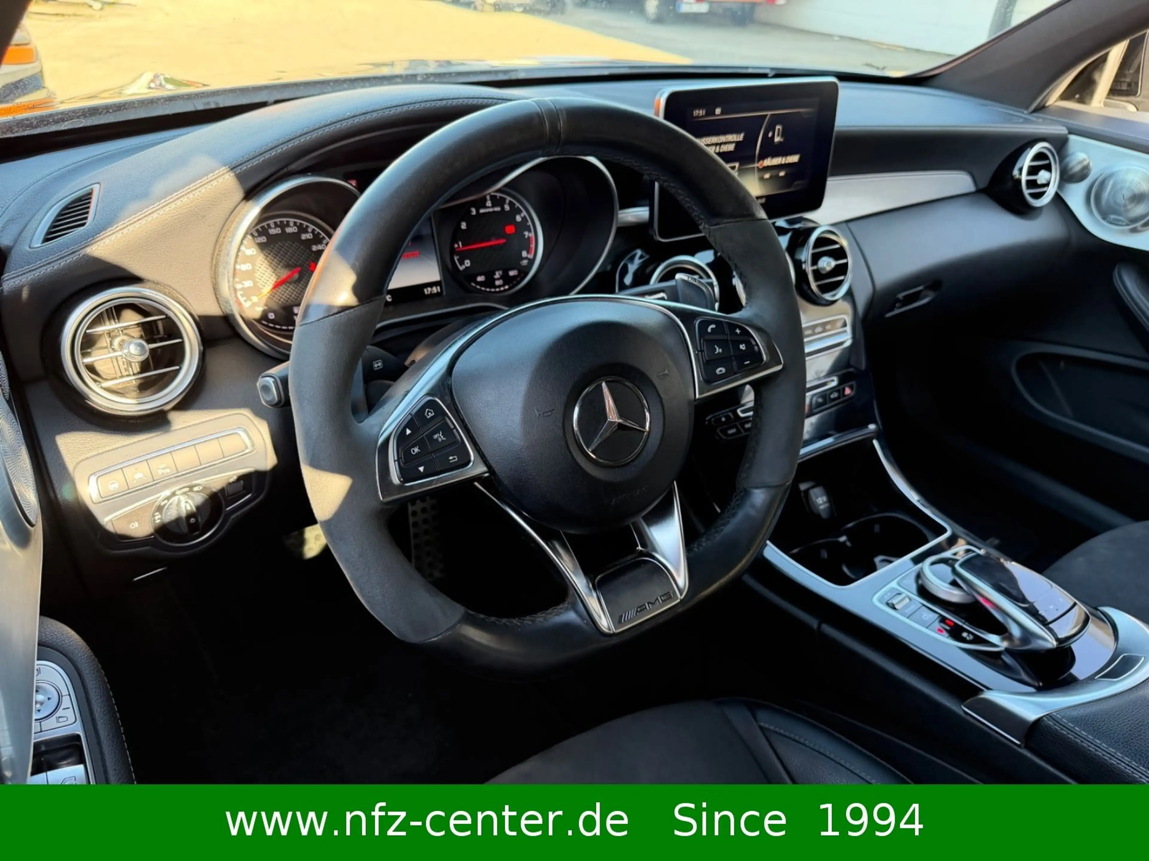 Mercedes-Benz C 63 AMG Coupe V8 Pano/ Burmester/SportAbg — photo 4