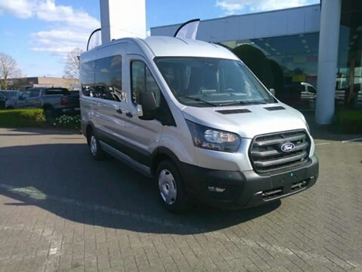 Ford Transit Bus 2T Minibus Silber - 1