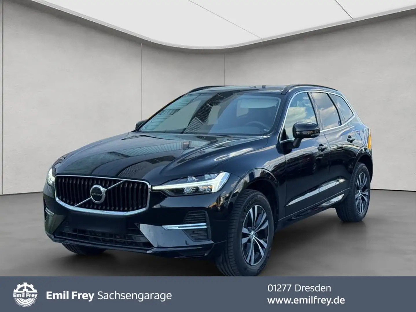 Volvo XC60 XC60 B4 B Geartronic Momentum Pro Černá - 1