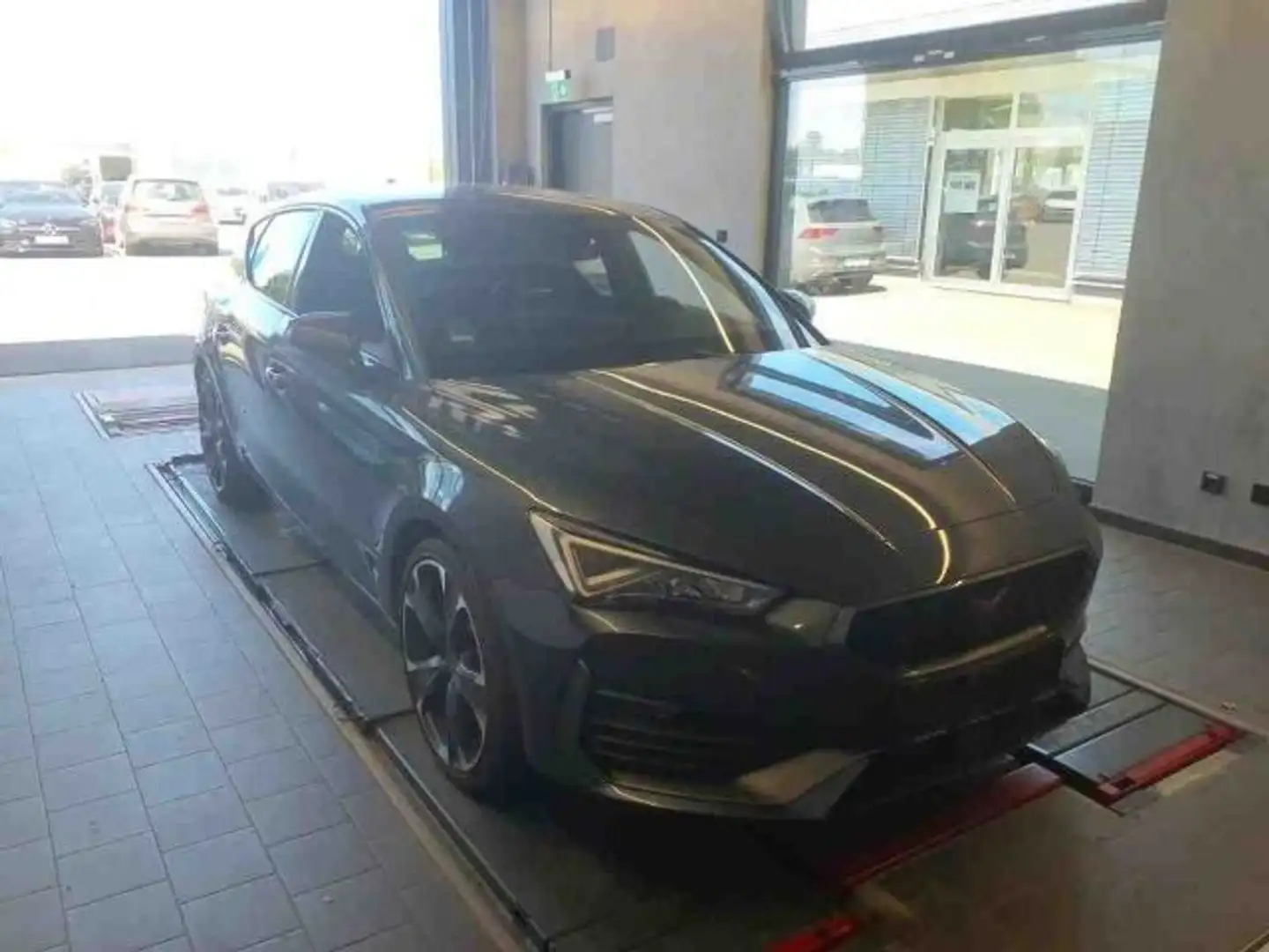 CUPRA Leon VZ 1.4 e-Hybrid Voll-LED+NAVI+ACC+DAB+19Z. Grau - 2