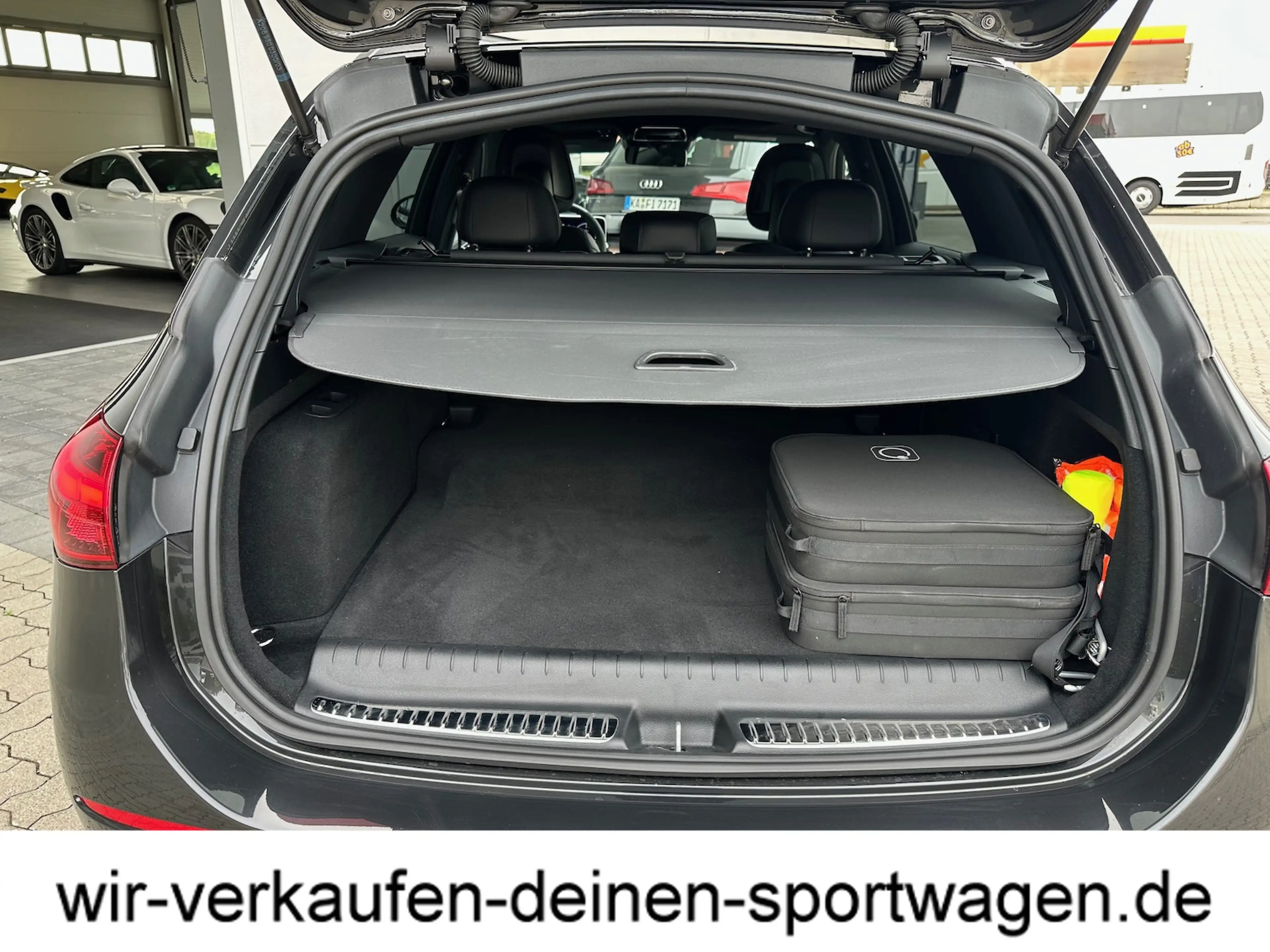 Mercedes-Benz C 63 AMG T 4Matic+ S E Performance (Design- und Ausstattung — photo 15