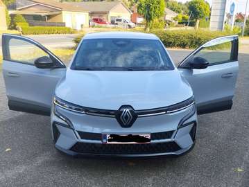 e-Megane E-Tech 60 kWh Techno R220 Optimum charge