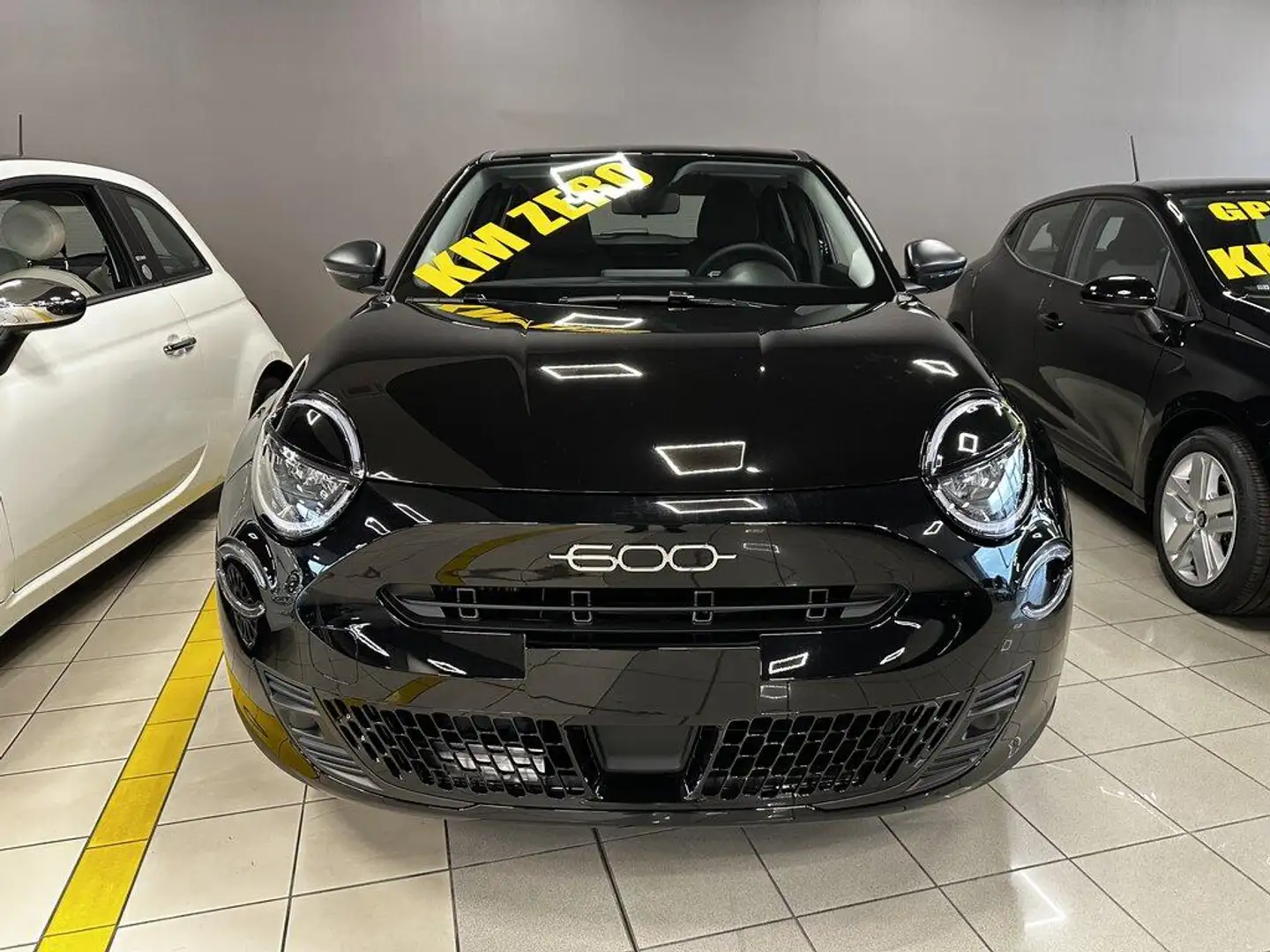 Fiat 600 1.2 hybrid 100cv auto Negro - 2
