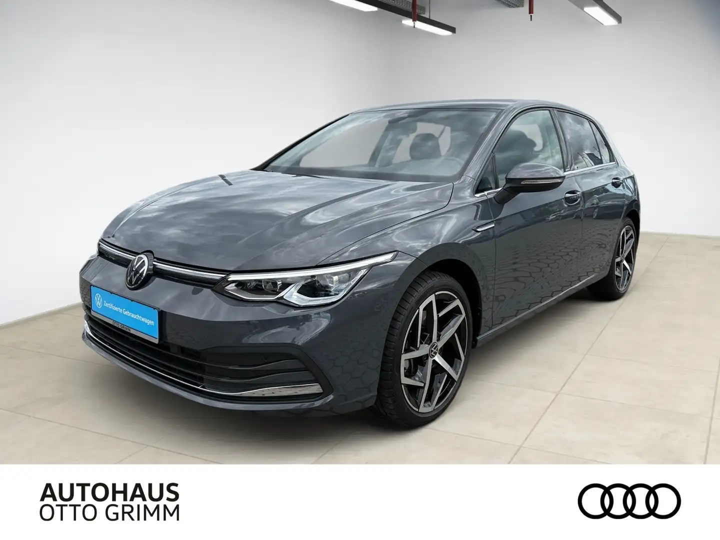 Volkswagen Golf VIII 2.0 TSI Style DSG KLIMA LED NAVI ALU Grau - 1