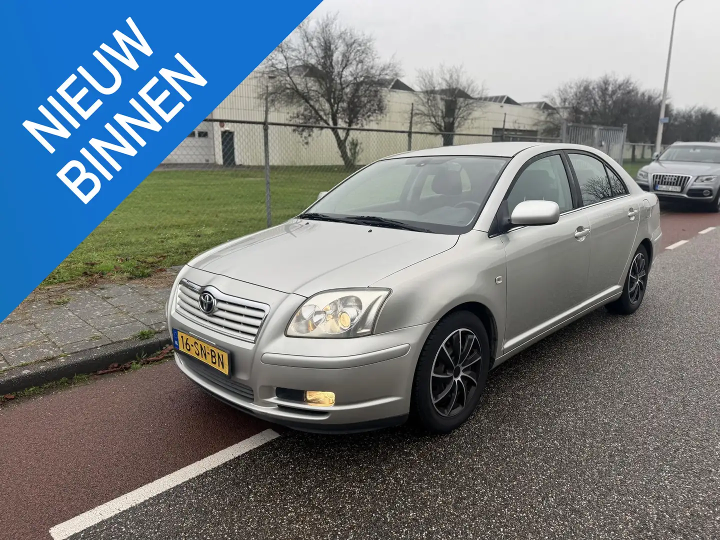 Toyota Avensis 2.0 VVTi Linea Sol Executive NAP Grijs - 1