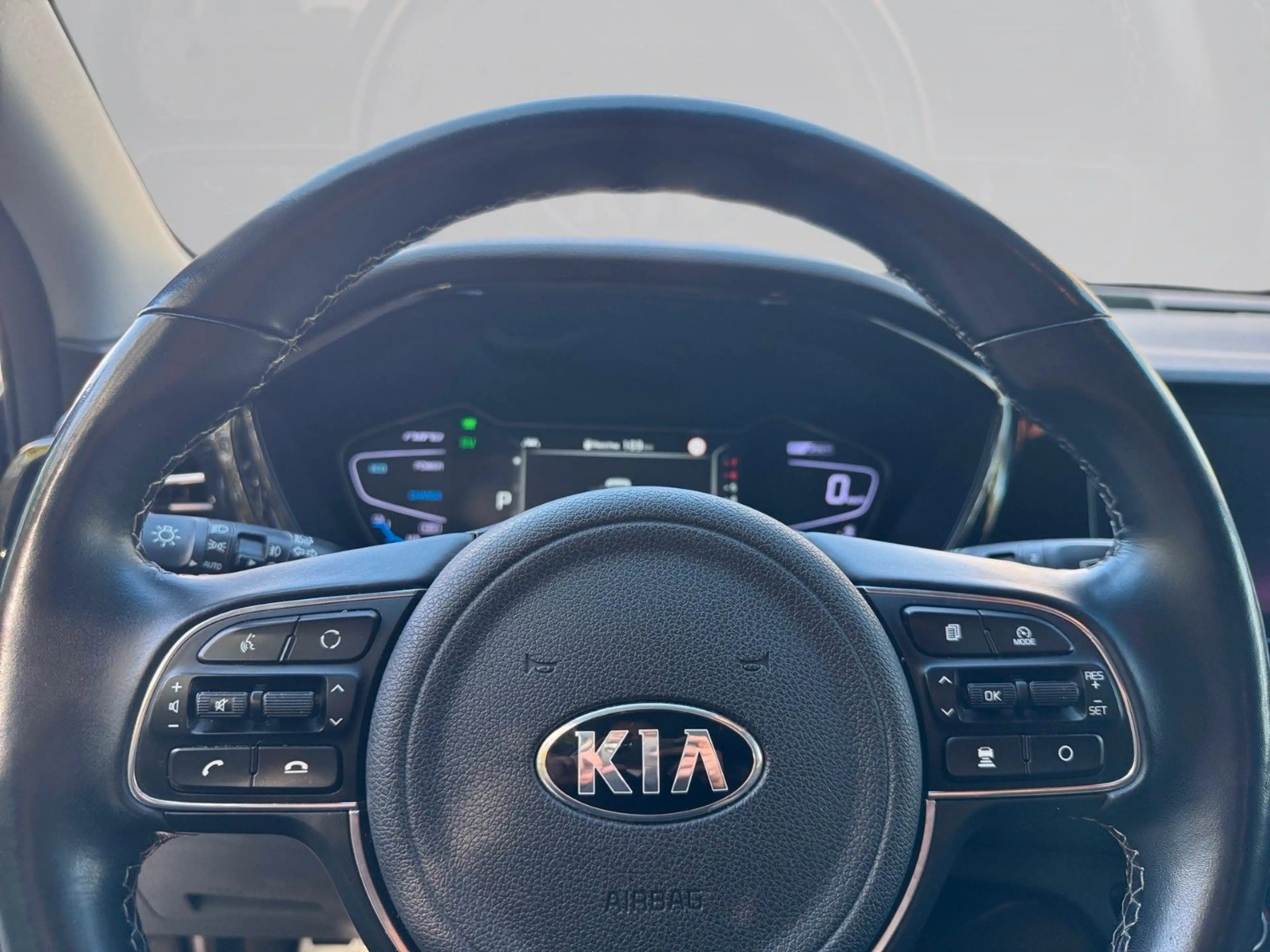 Kia Niro Spirit Plug-in Hybrid — photo 8