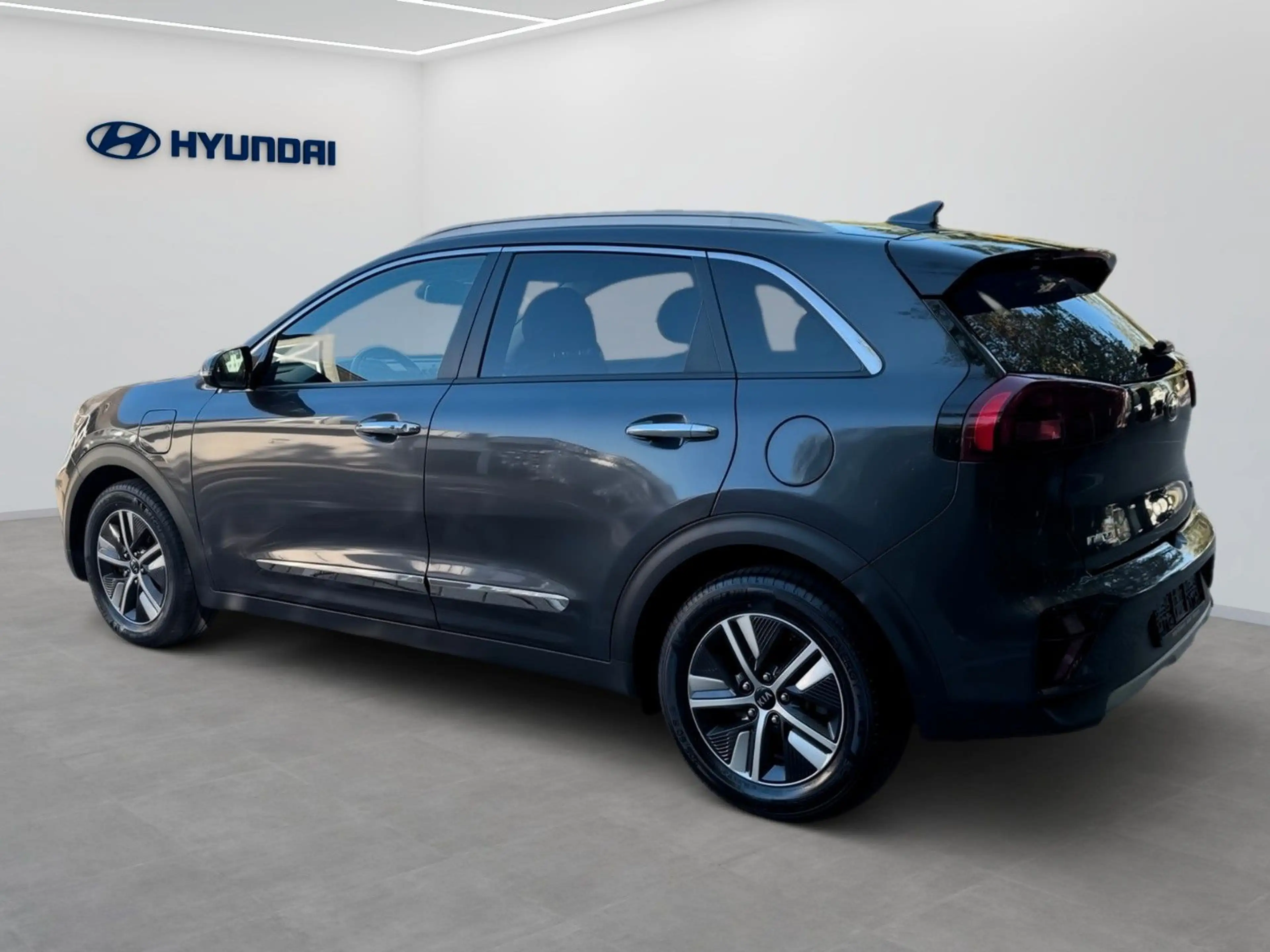 Kia Niro Spirit Plug-in Hybrid — photo 4