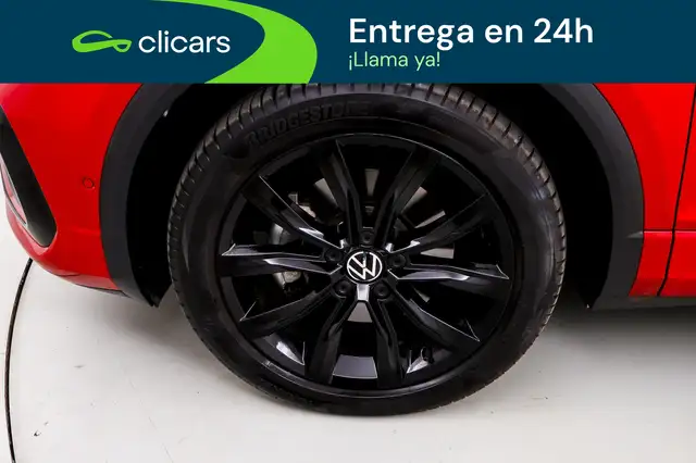 Volkswagen T-Roc view 11