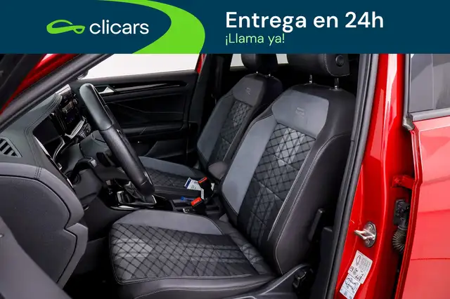 Volkswagen T-Roc view 14
