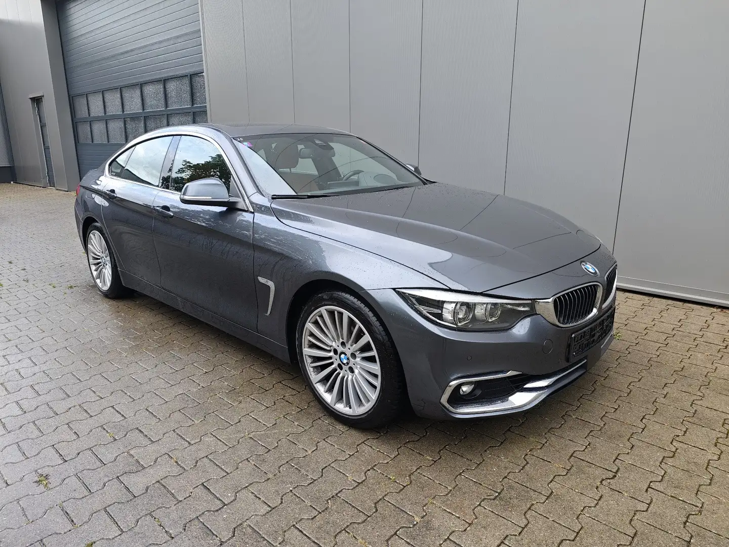BMW 420 420i Coupe Aut. Luxury Line 1 Hand - 1