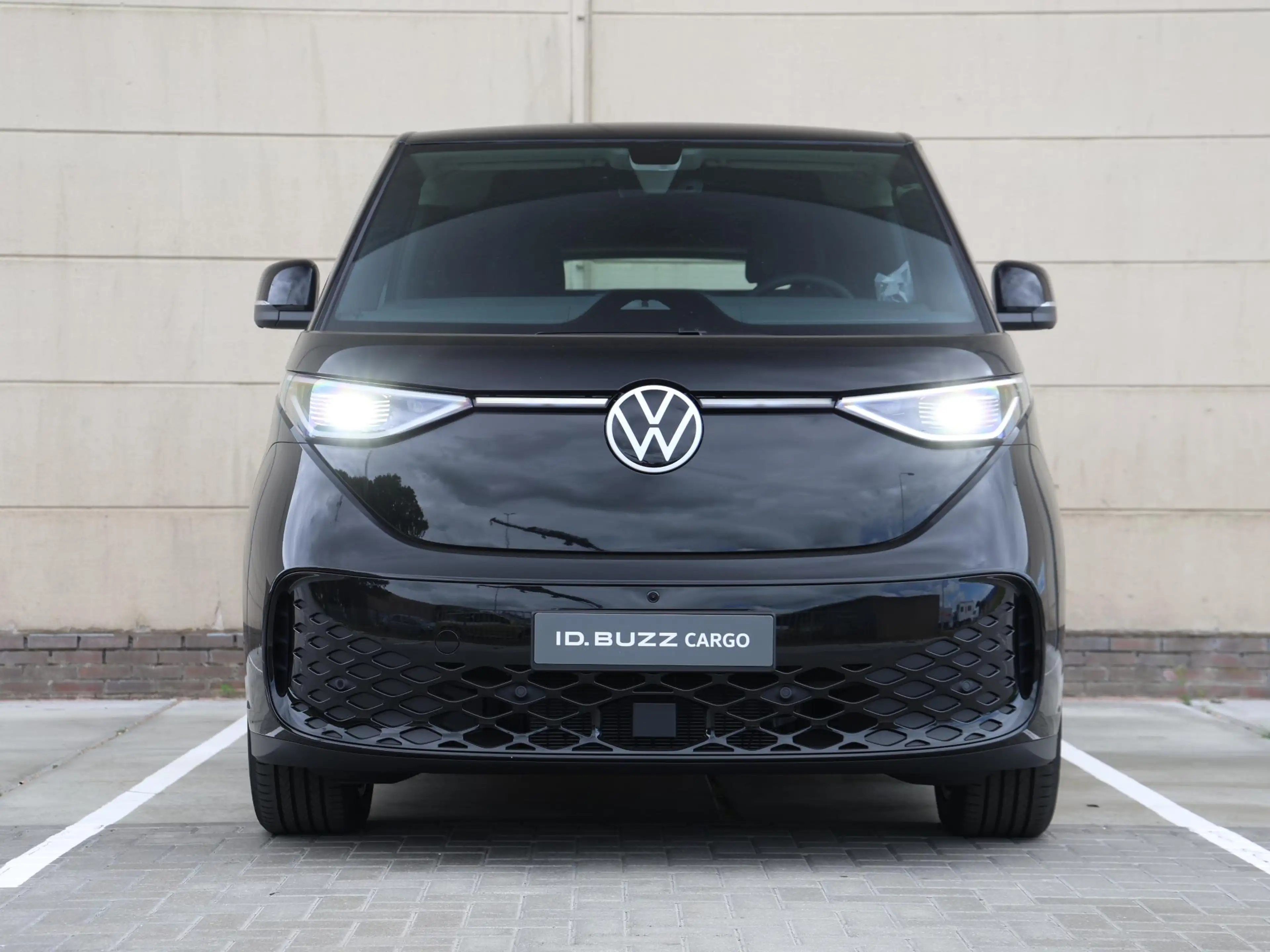 Volkswagen ID. Buzz Cargo Bulli Limited Edition Elektromotor 286PK 79 kWh | — photo 12